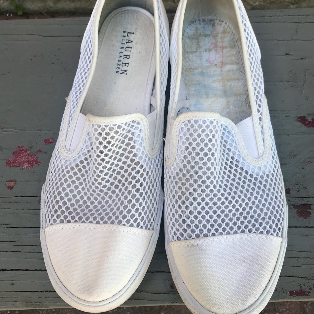 White mesh canvas shoes